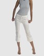 GF BY FERRE' Pantalones piratas en YOOX.COM