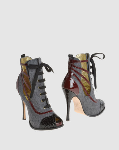 Yoox / shoes